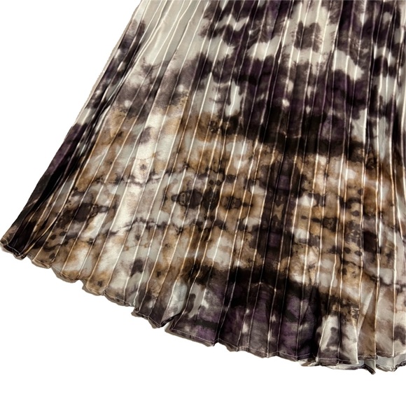 PLEATED MIDI SKIRT WATERCOLOUR - Picture 3 of 3